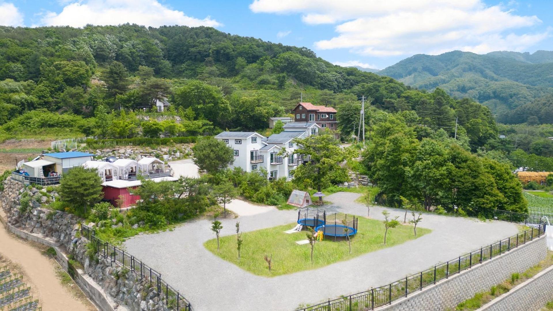 Hongcheon D-Day Pension&Camping Esterno foto